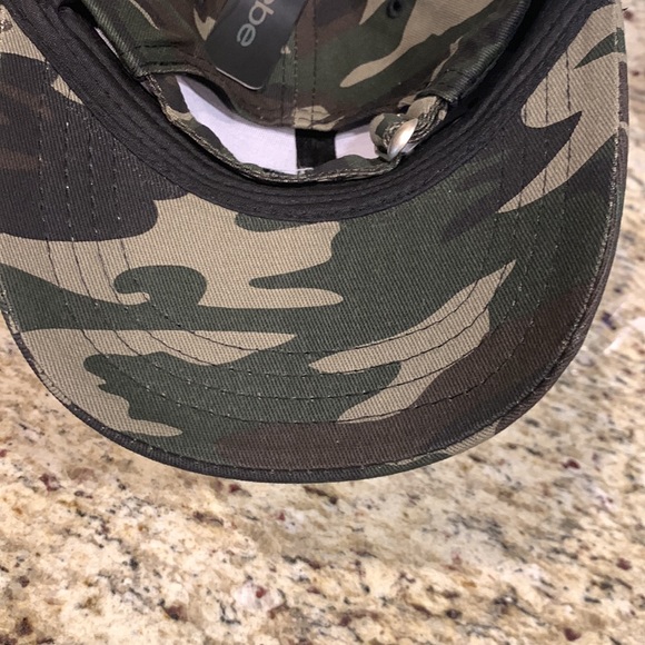 Woman’s Bebe Baseball Camouflage Hat - Picture 8 of 9